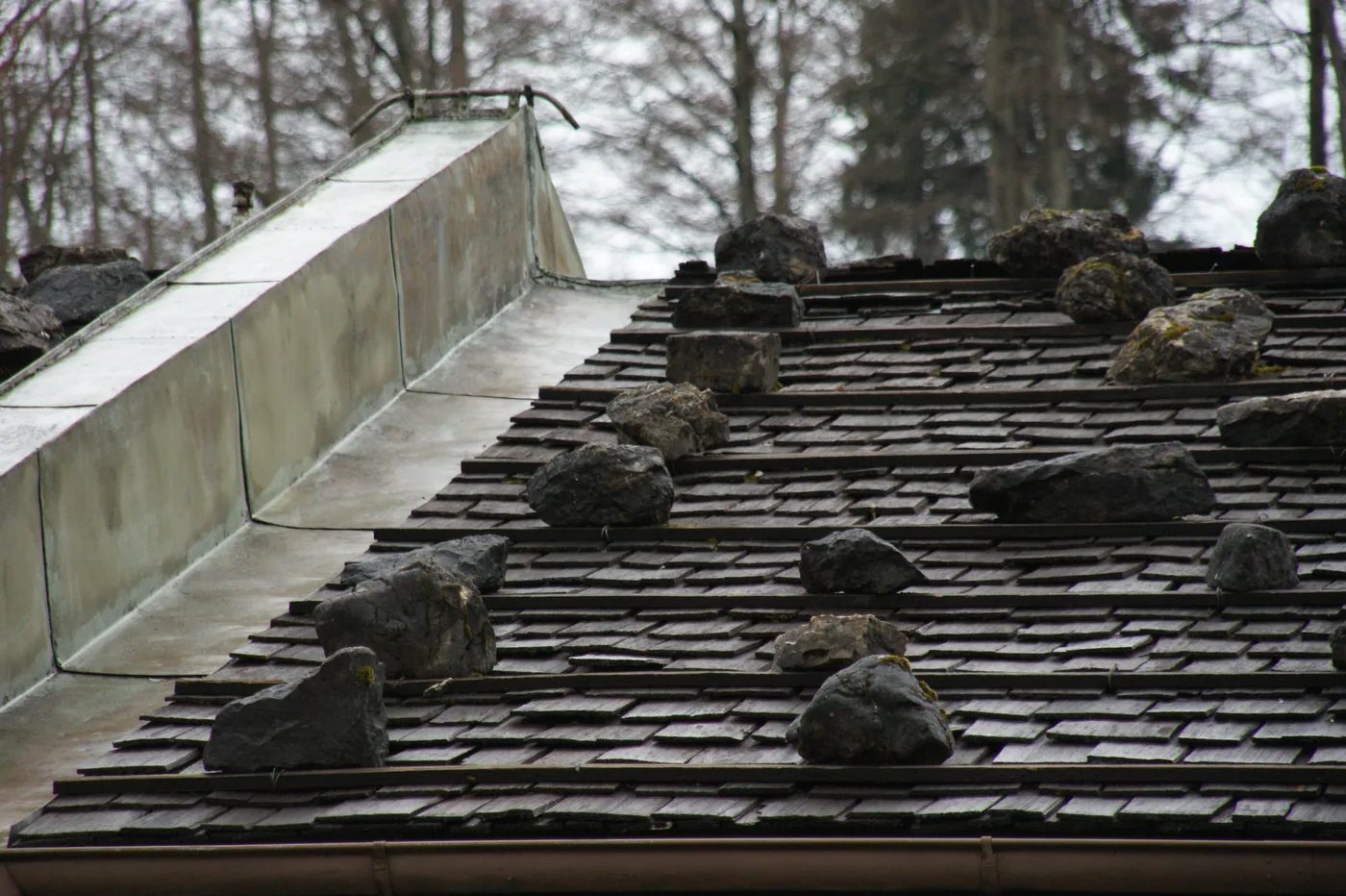an early “Field” layout using multiple rows of heavy stones to prevent snow and ice from sliding